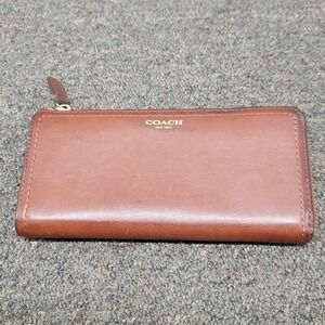Coach Wallet Womens One Size Brown Leather Zip Around Credit Card Clutch